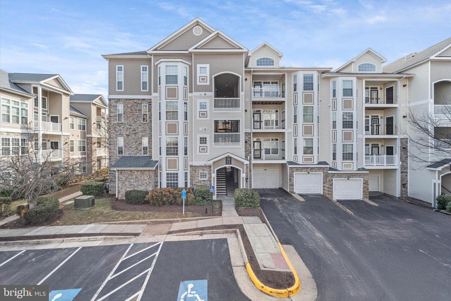 506 Sunset View Terrace SE #101 photo 2