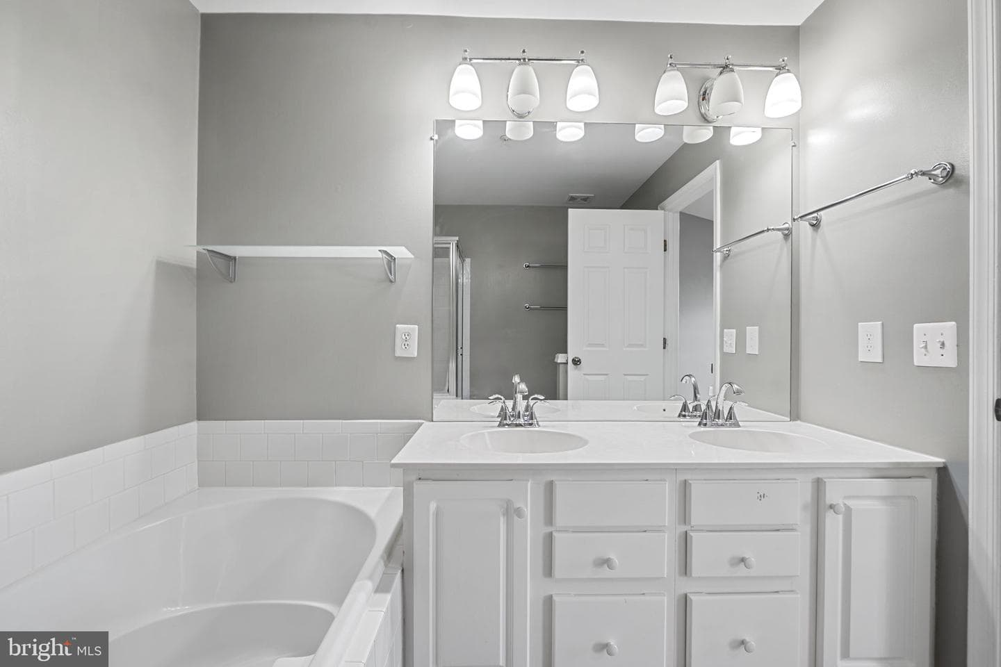 46966 Courtyard Square #301 photo 26