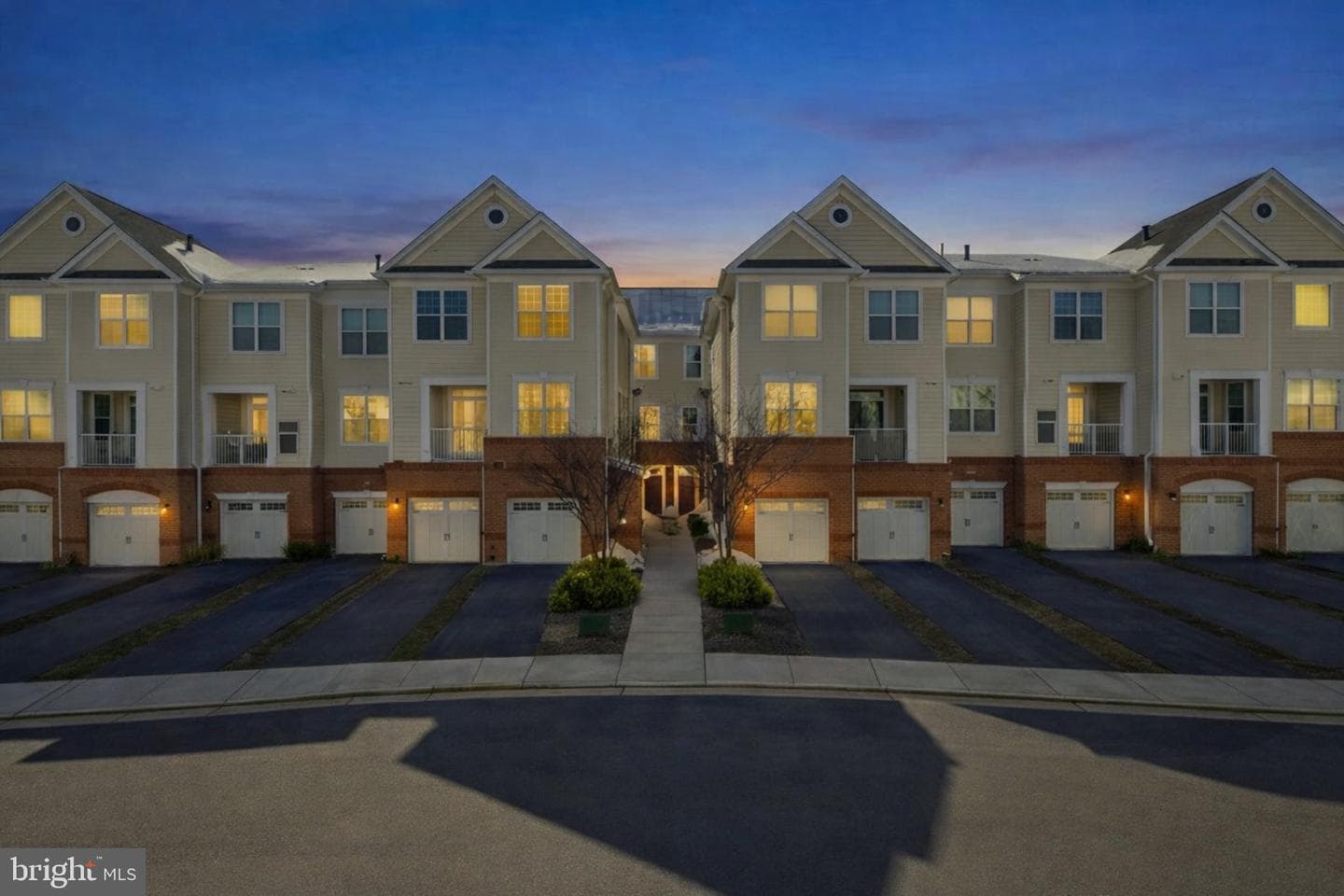 43047 Stuarts Glen Terrace #106