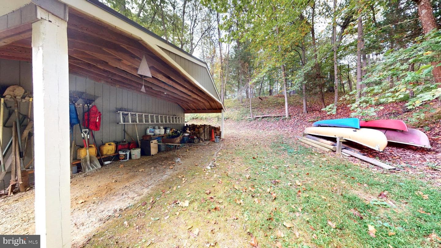 21539 Oatlands Road photo 81