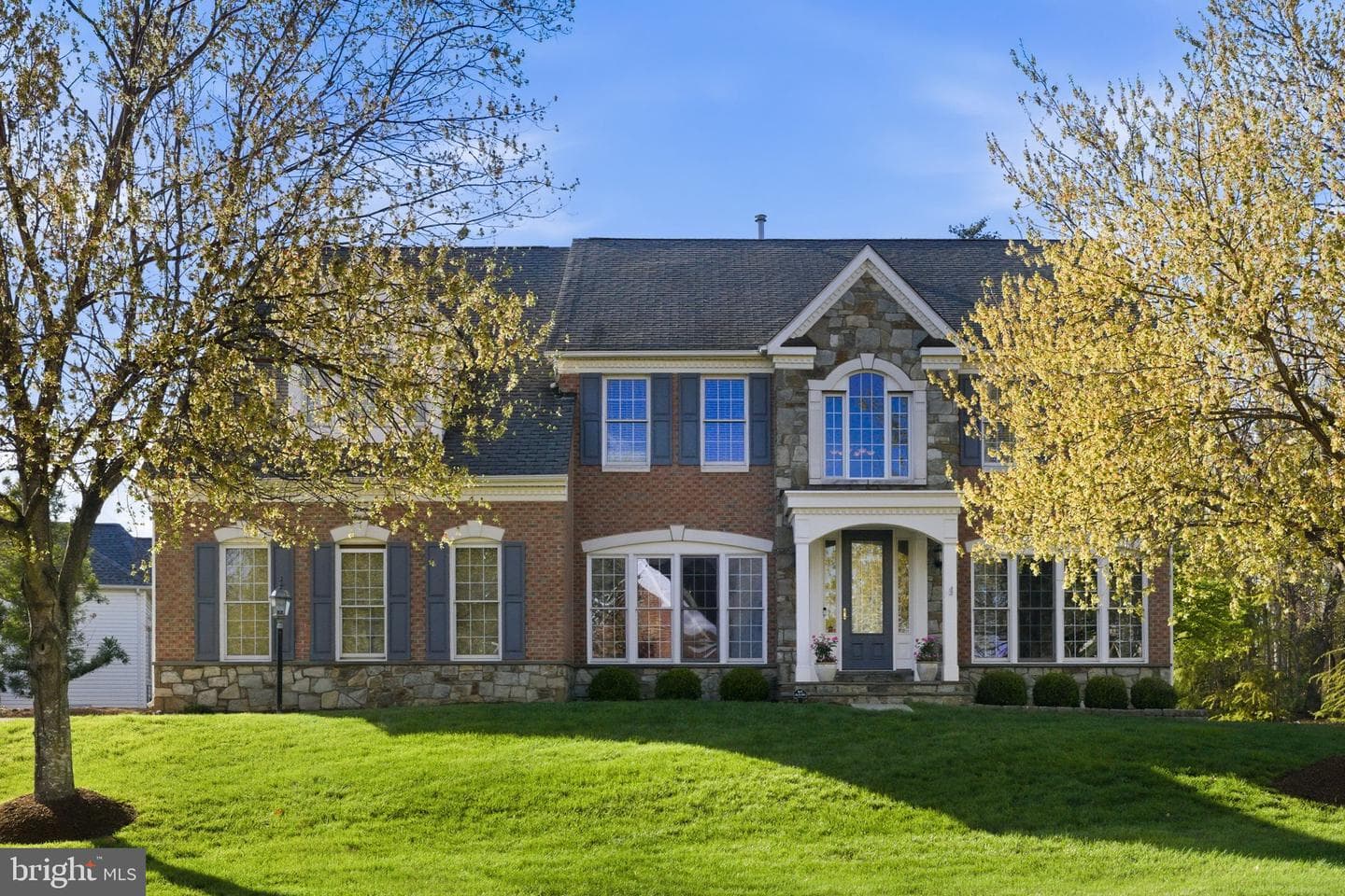 22475 Forest Manor Drive photo 1