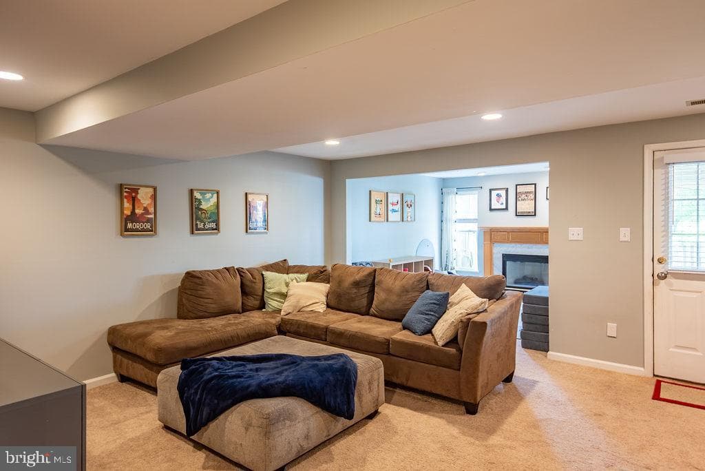 43287 Chokeberry Square photo 12