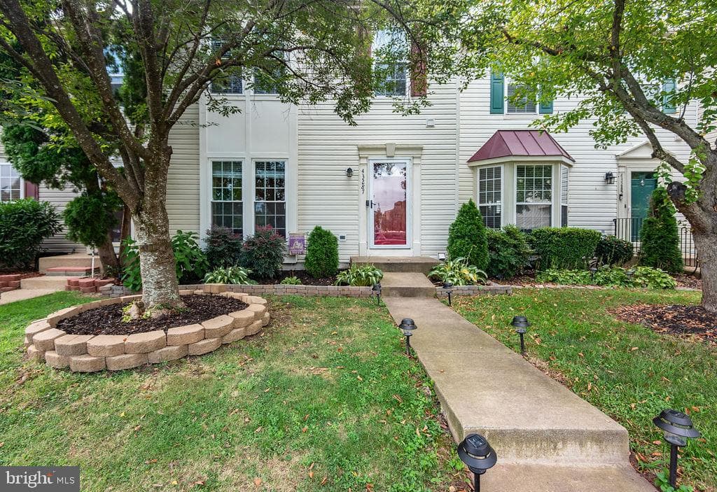 43287 Chokeberry Square photo 42