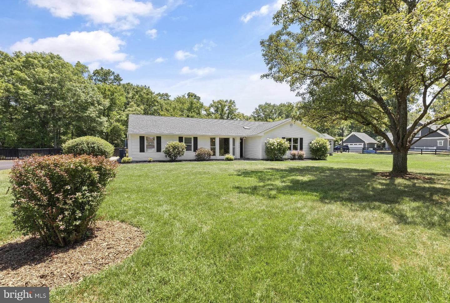 35159 Rosecroft Lane photo 1