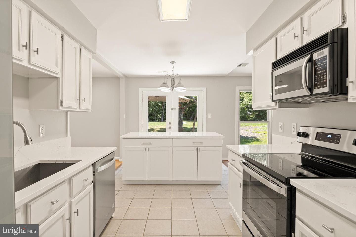 35159 Rosecroft Lane photo 10