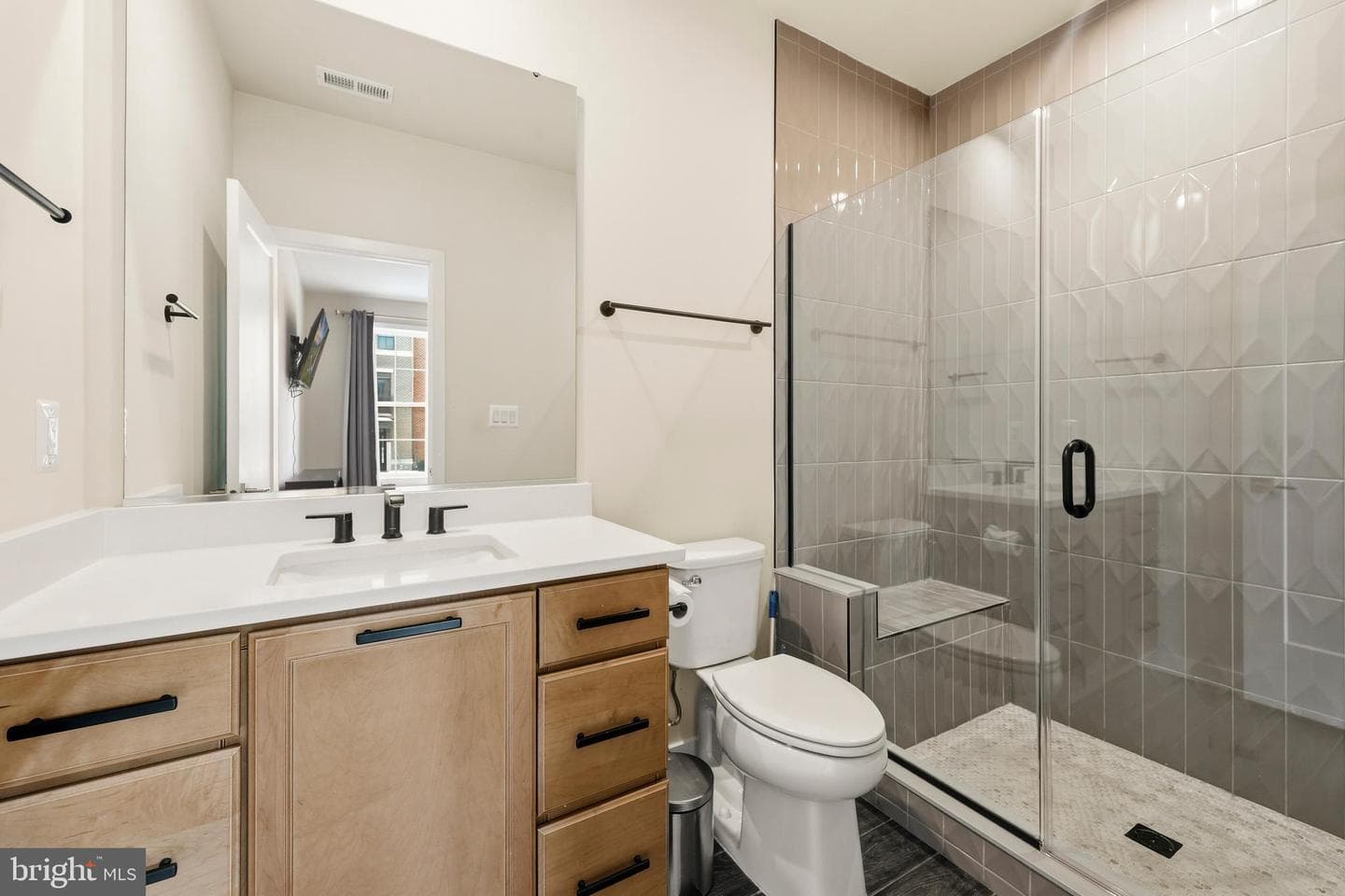43416 Grandmoore Street photo 7
