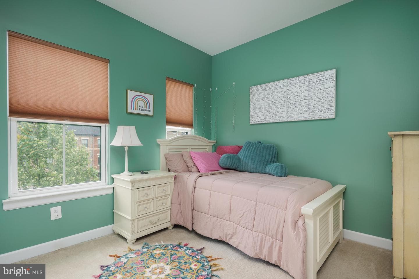 22355 Exe Square photo 16