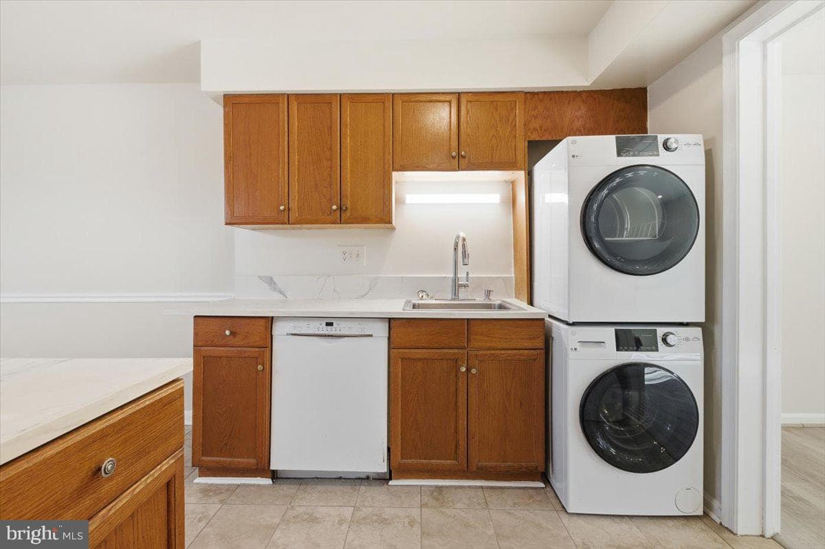 1023-A Margate Court photo 5
