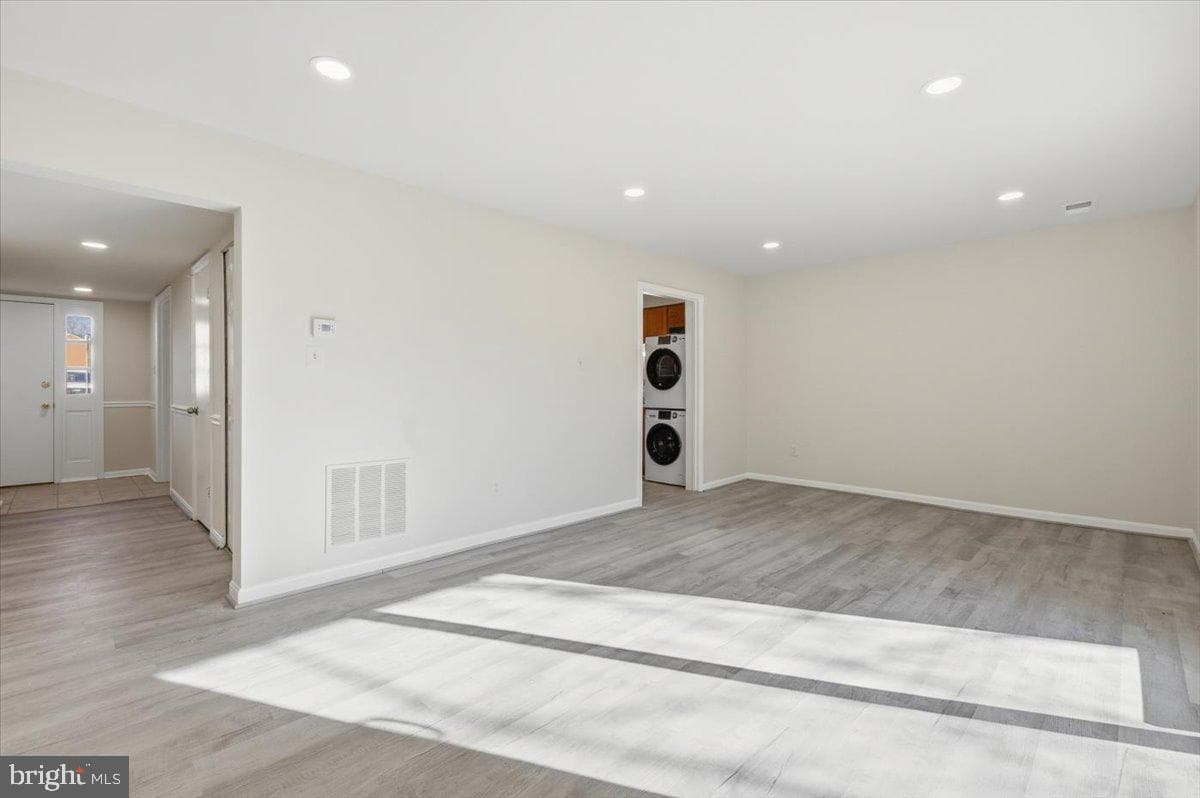 1023-A Margate Court photo 9