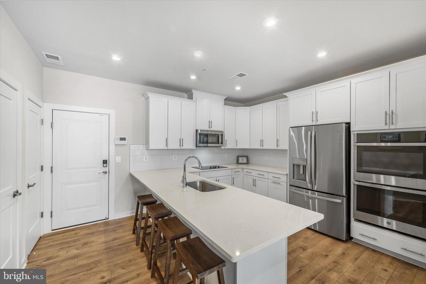 44481 Wolfhound Square photo 3