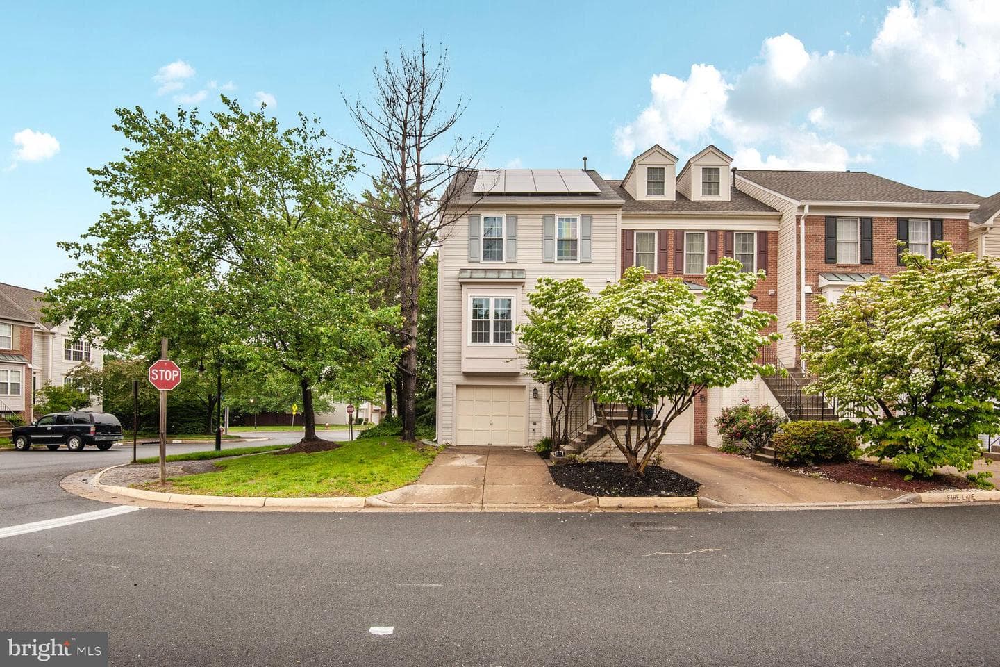 45544 Whitcomb Square photo 1