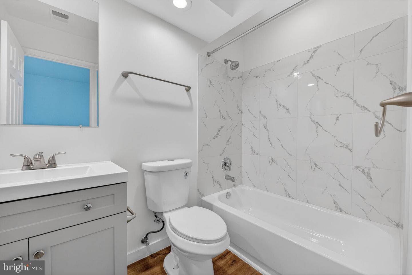 45544 Whitcomb Square photo 18