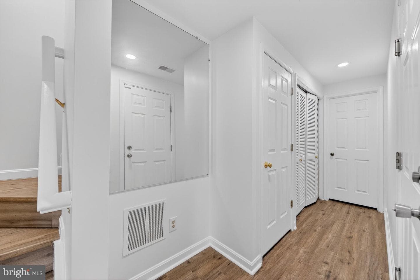 45544 Whitcomb Square photo 20