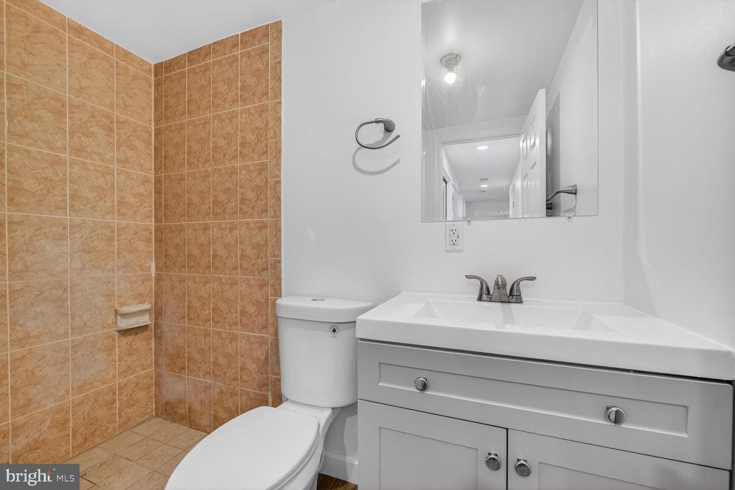 45544 Whitcomb Square photo 24