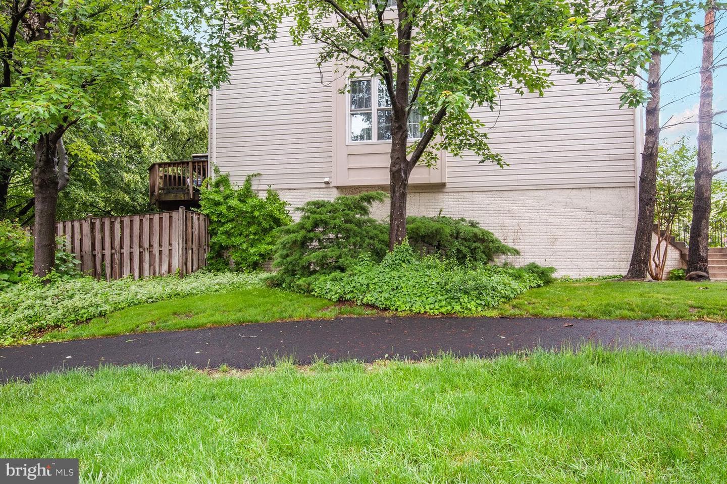 45544 Whitcomb Square photo 28