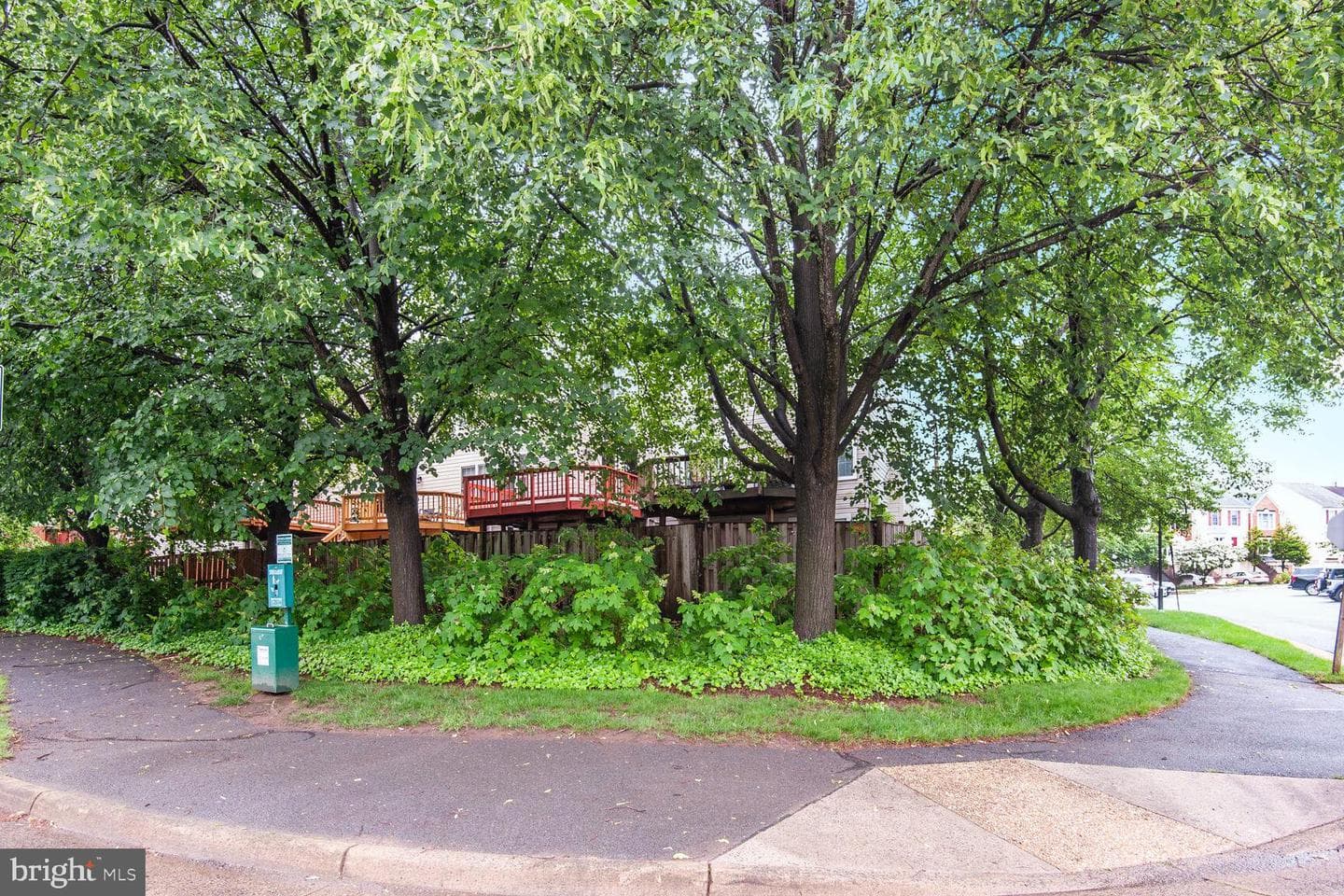 45544 Whitcomb Square photo 31