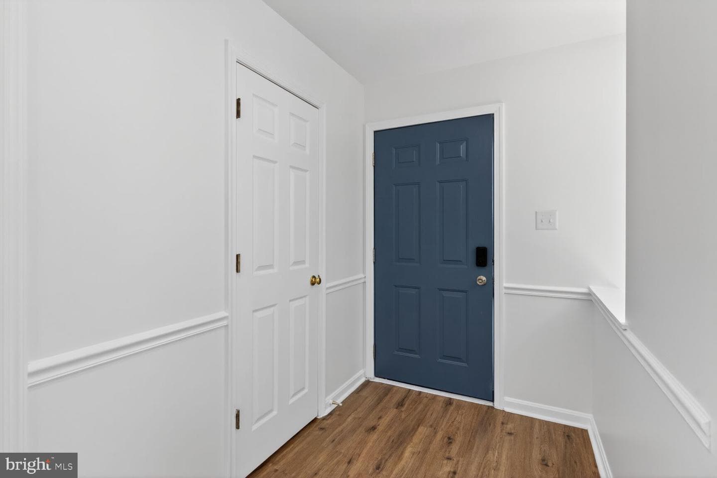 45544 Whitcomb Square photo 5