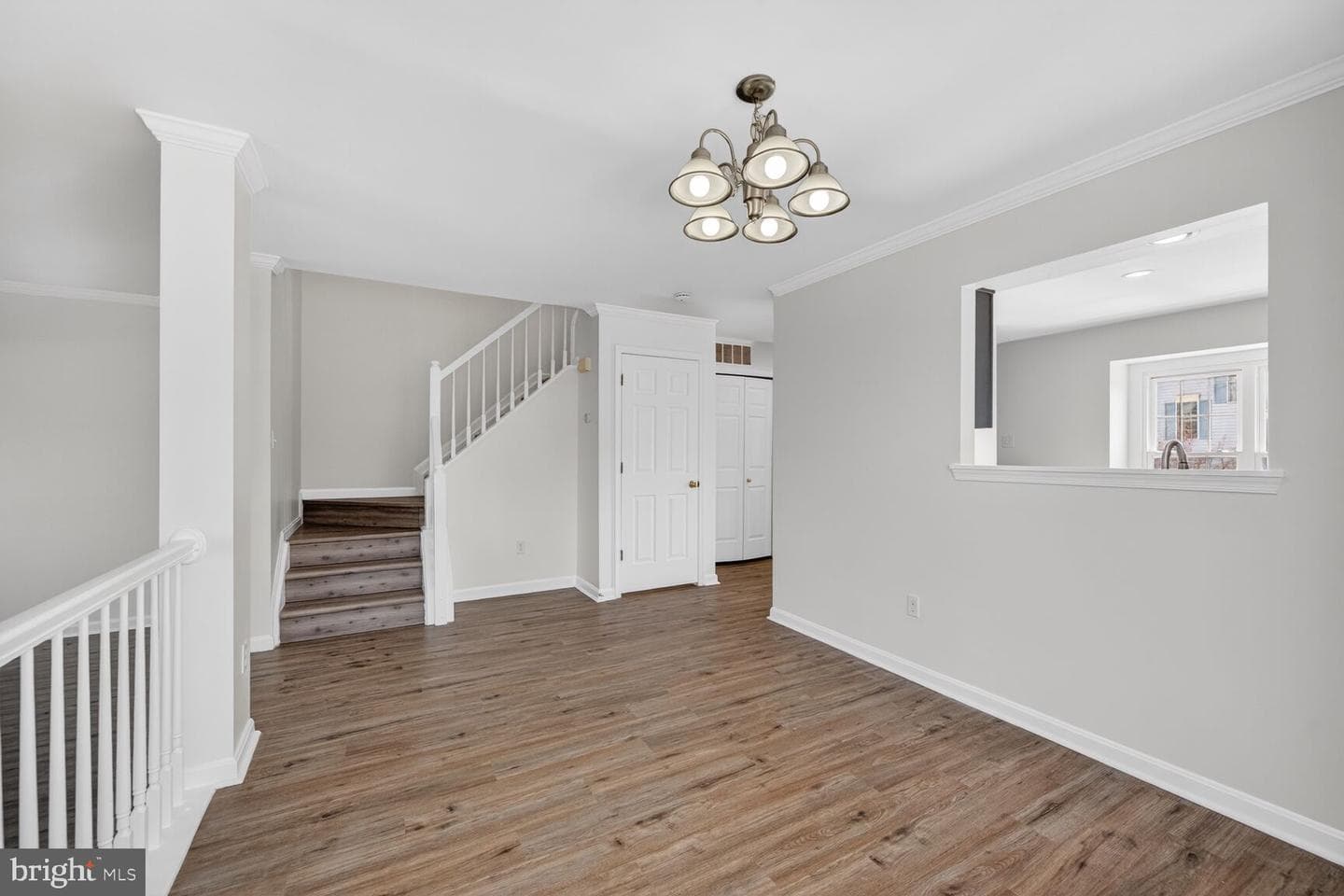 45544 Whitcomb Square photo 9