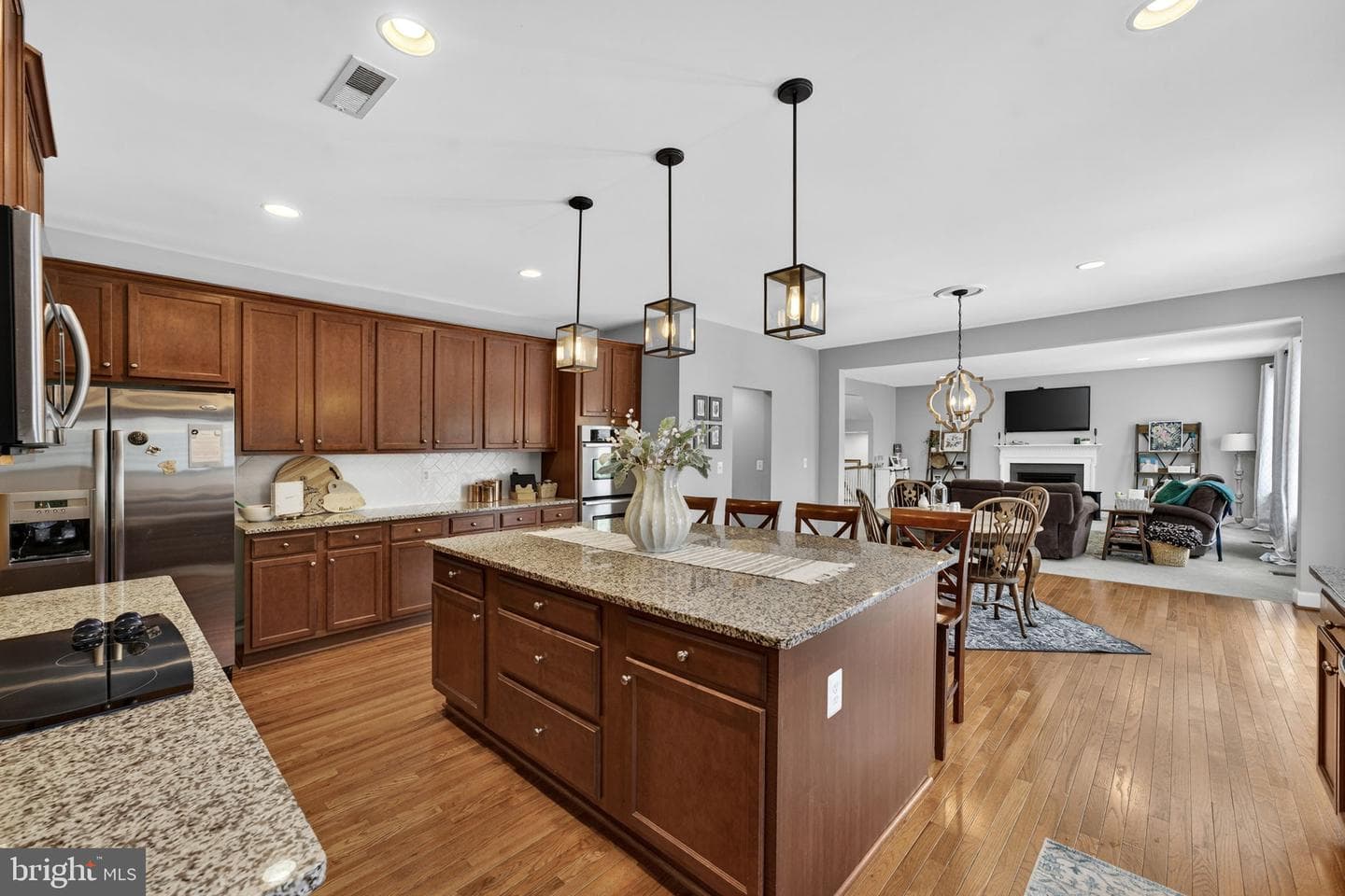 23605 Roundup Place photo 32
