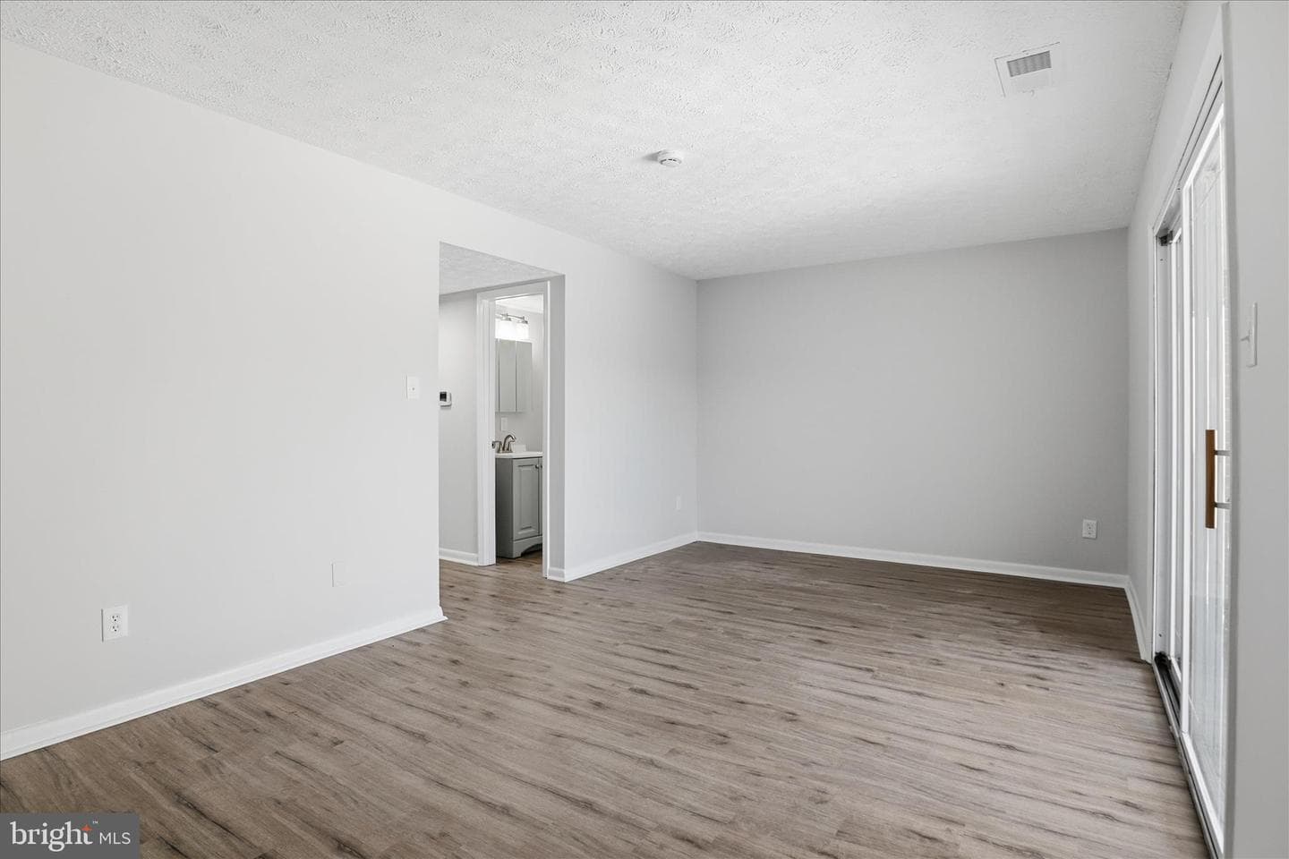 406 Crestwood Street SW photo 14