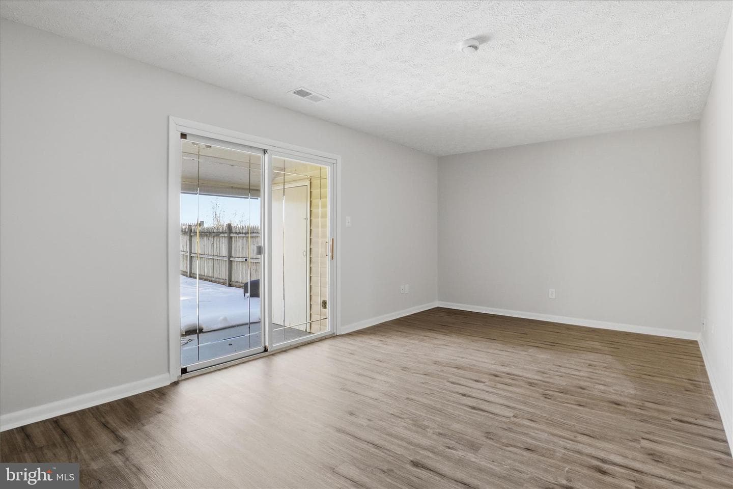 406 Crestwood Street SW photo 17