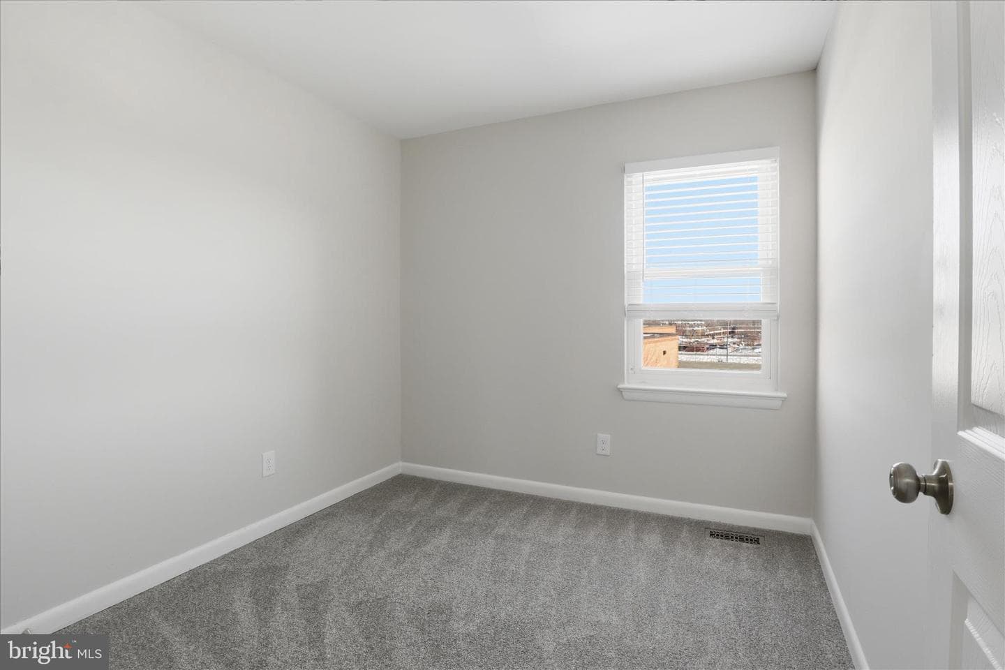 406 Crestwood Street SW photo 25