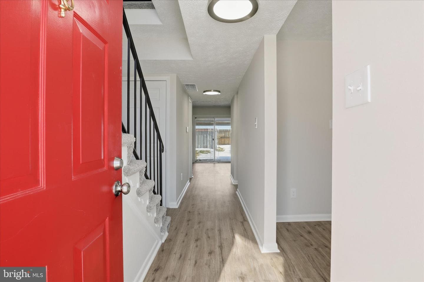 406 Crestwood Street SW photo 4