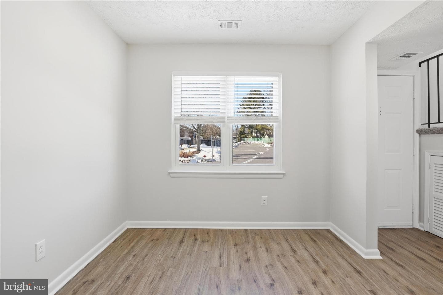 406 Crestwood Street SW photo 5