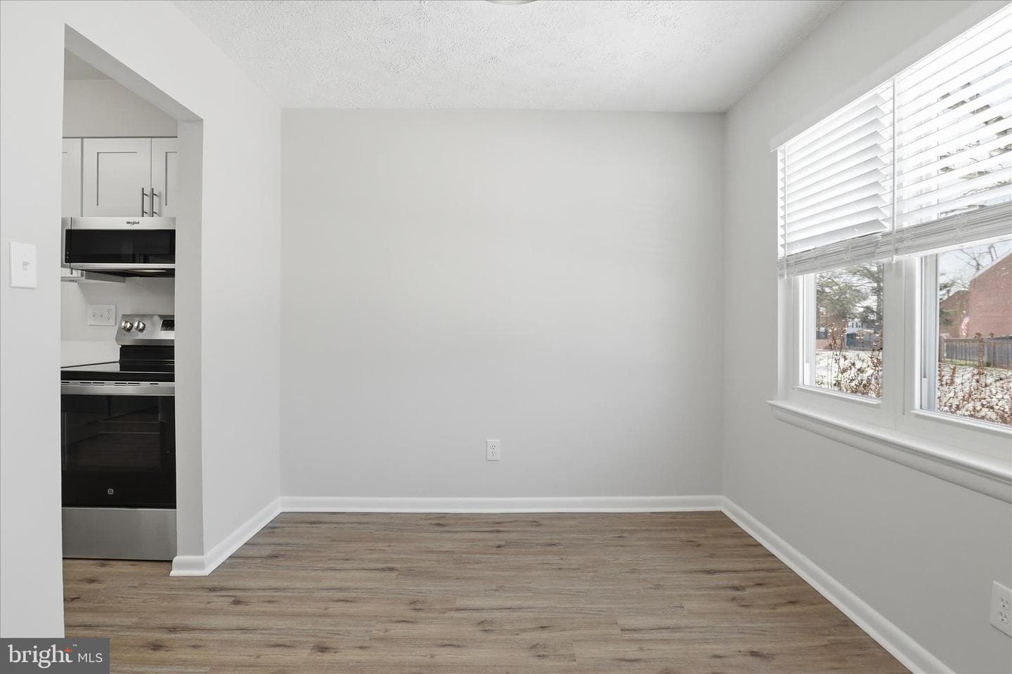 406 Crestwood Street SW photo 8