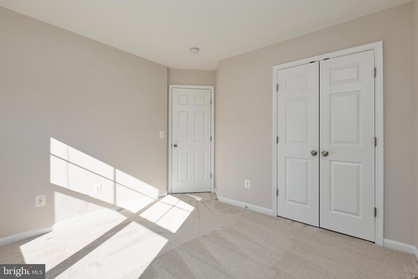 42612 Galbraith Square photo 16
