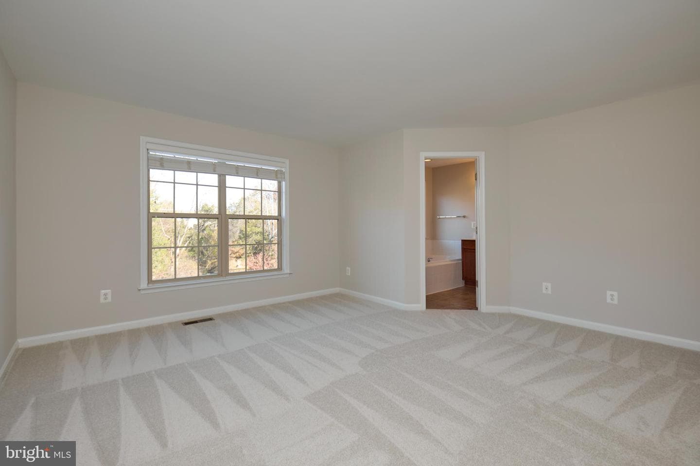 42612 Galbraith Square photo 21