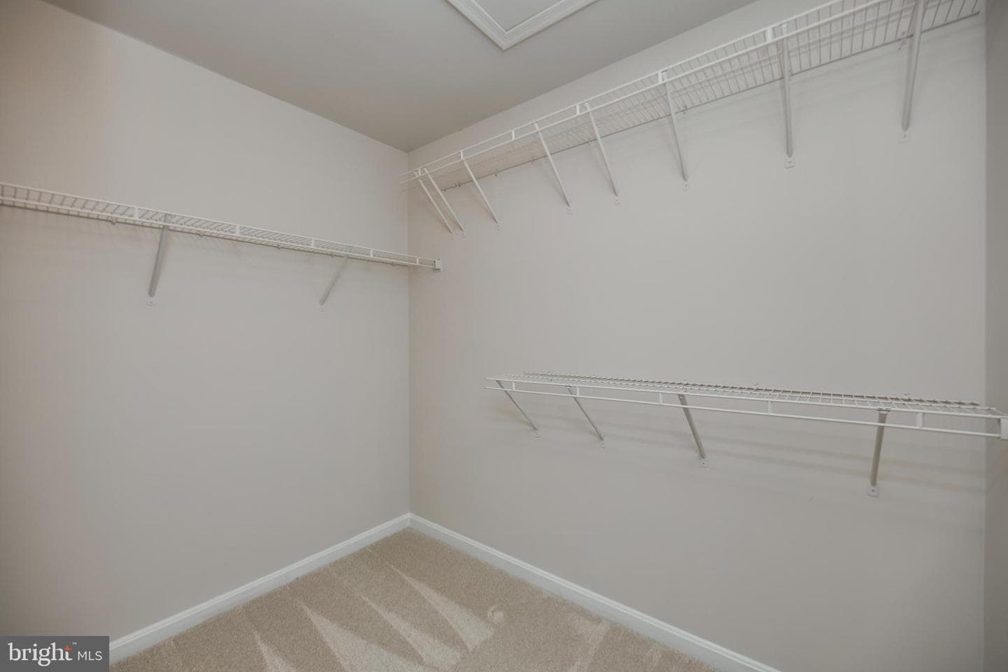 42612 Galbraith Square photo 32