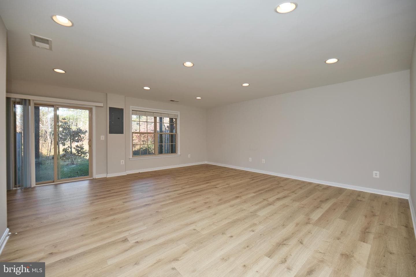 42612 Galbraith Square photo 4