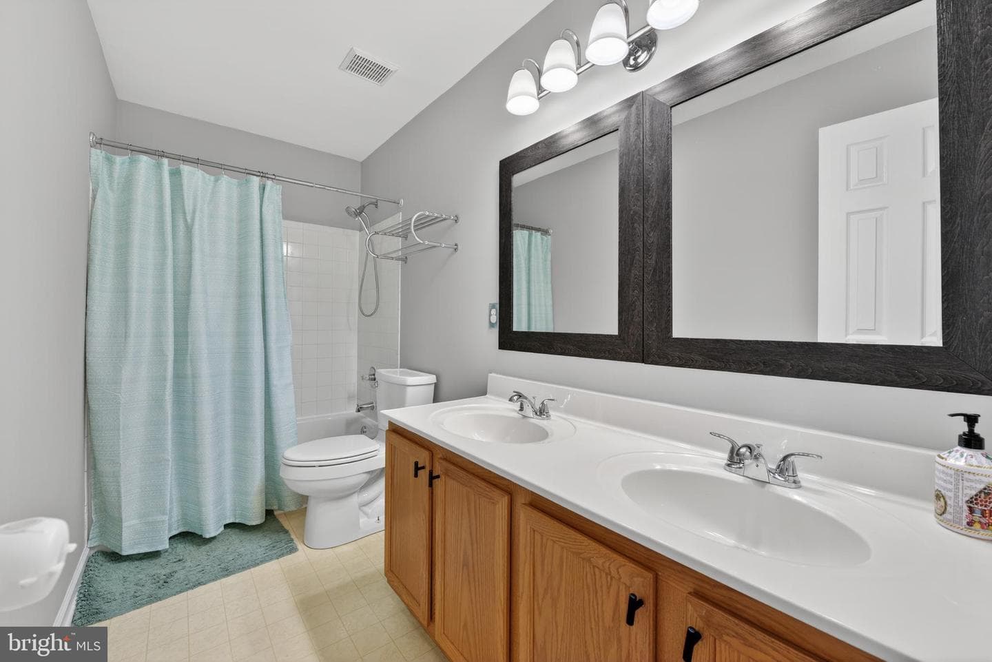 539 Tuliptree Square NE photo 25