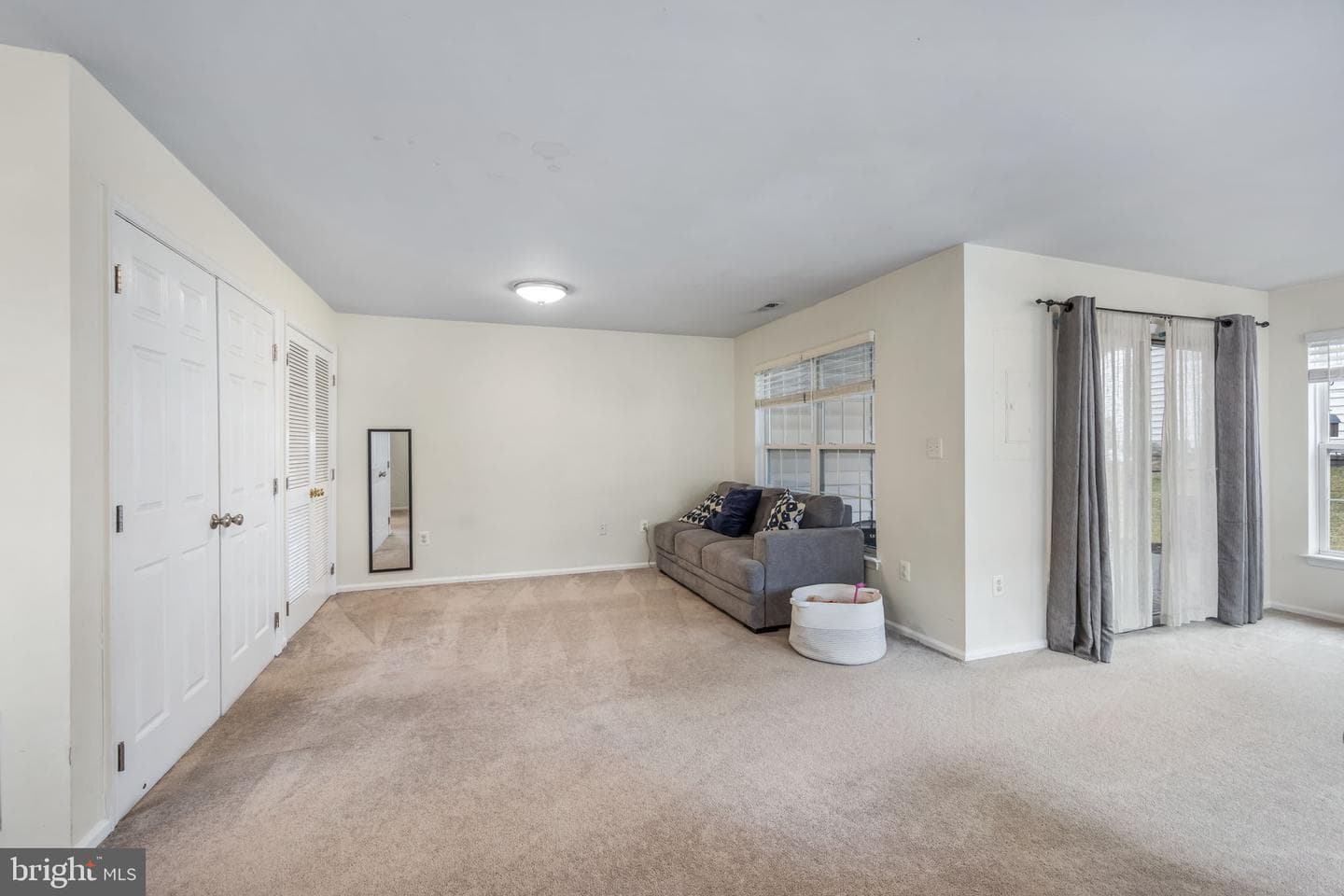20627 Glenmere Square photo 39