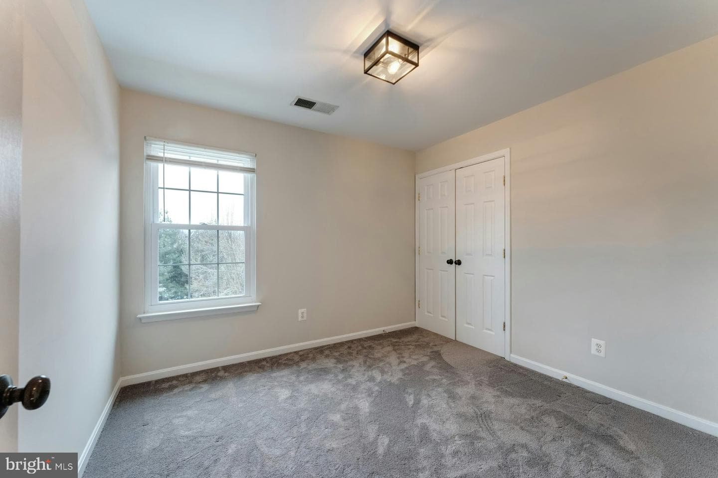 628 Wintergreen Drive photo 32