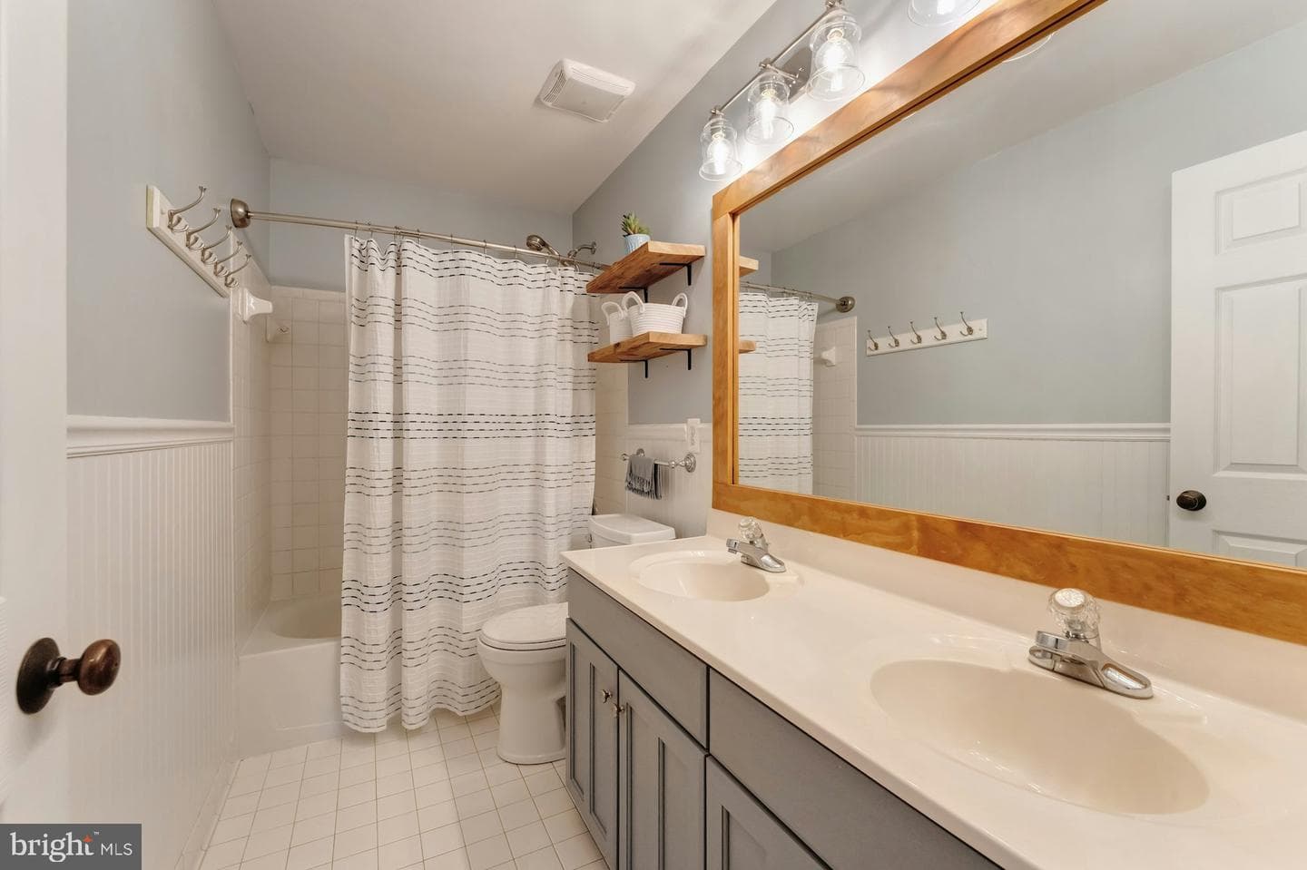 628 Wintergreen Drive photo 33