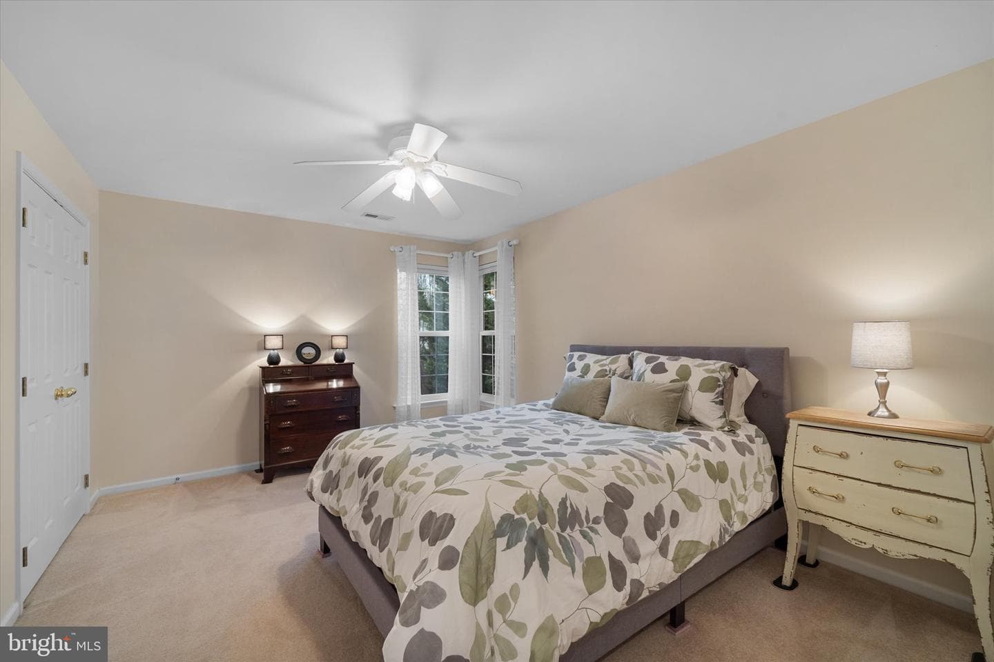 837 Macalister Drive SE photo 41