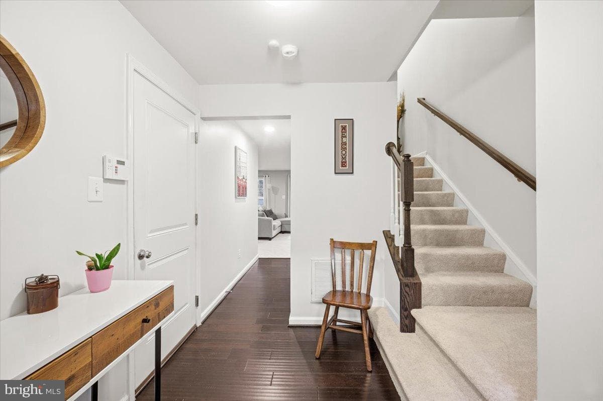 22855 Lacey Oak Terrace photo 3