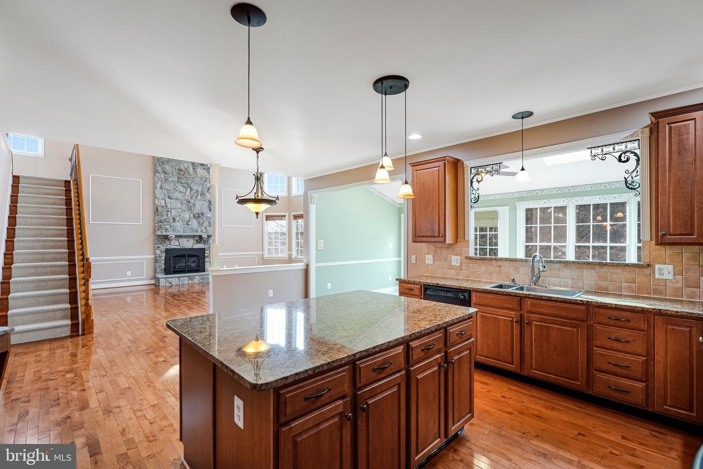 17485 White Gate Place photo 26