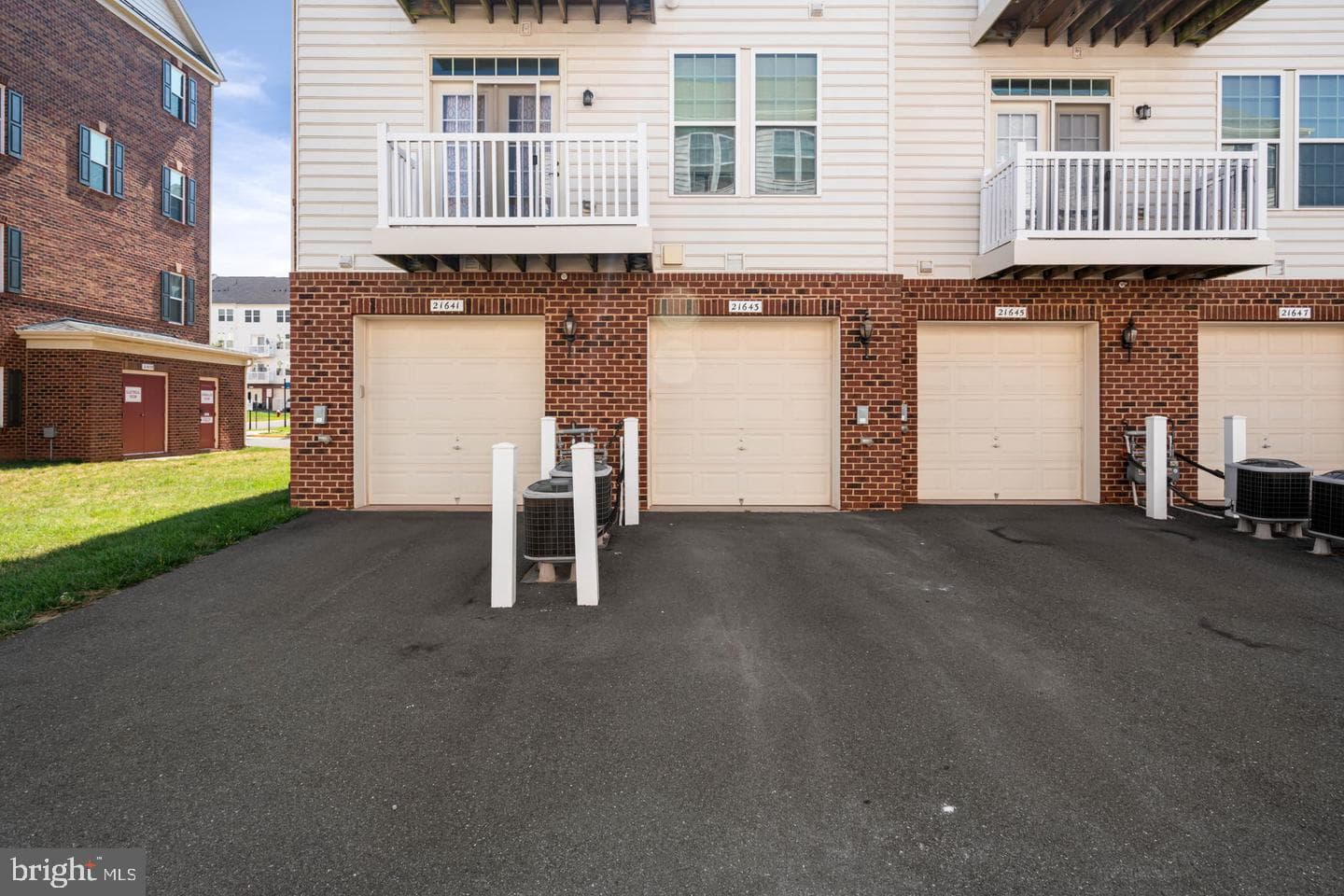21643 Romans Drive photo 3