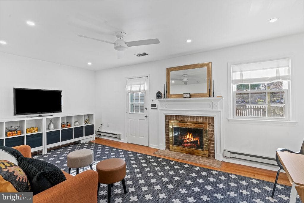309 Rock Spring Drive SW photo 9