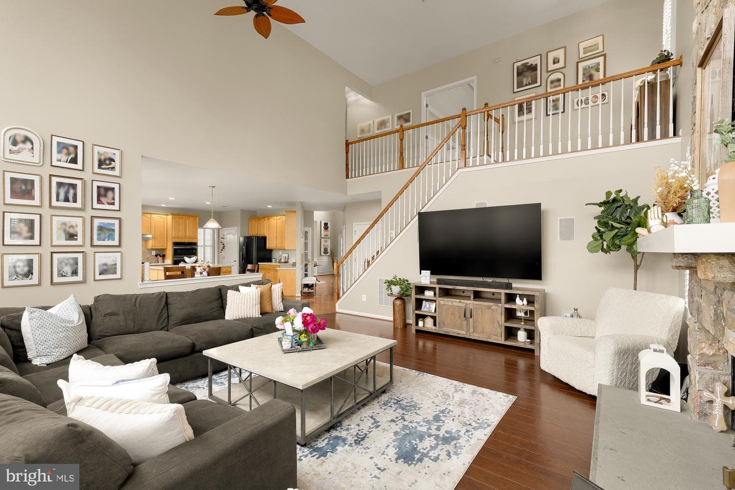43592 Lucketts Bridge Circle photo 18