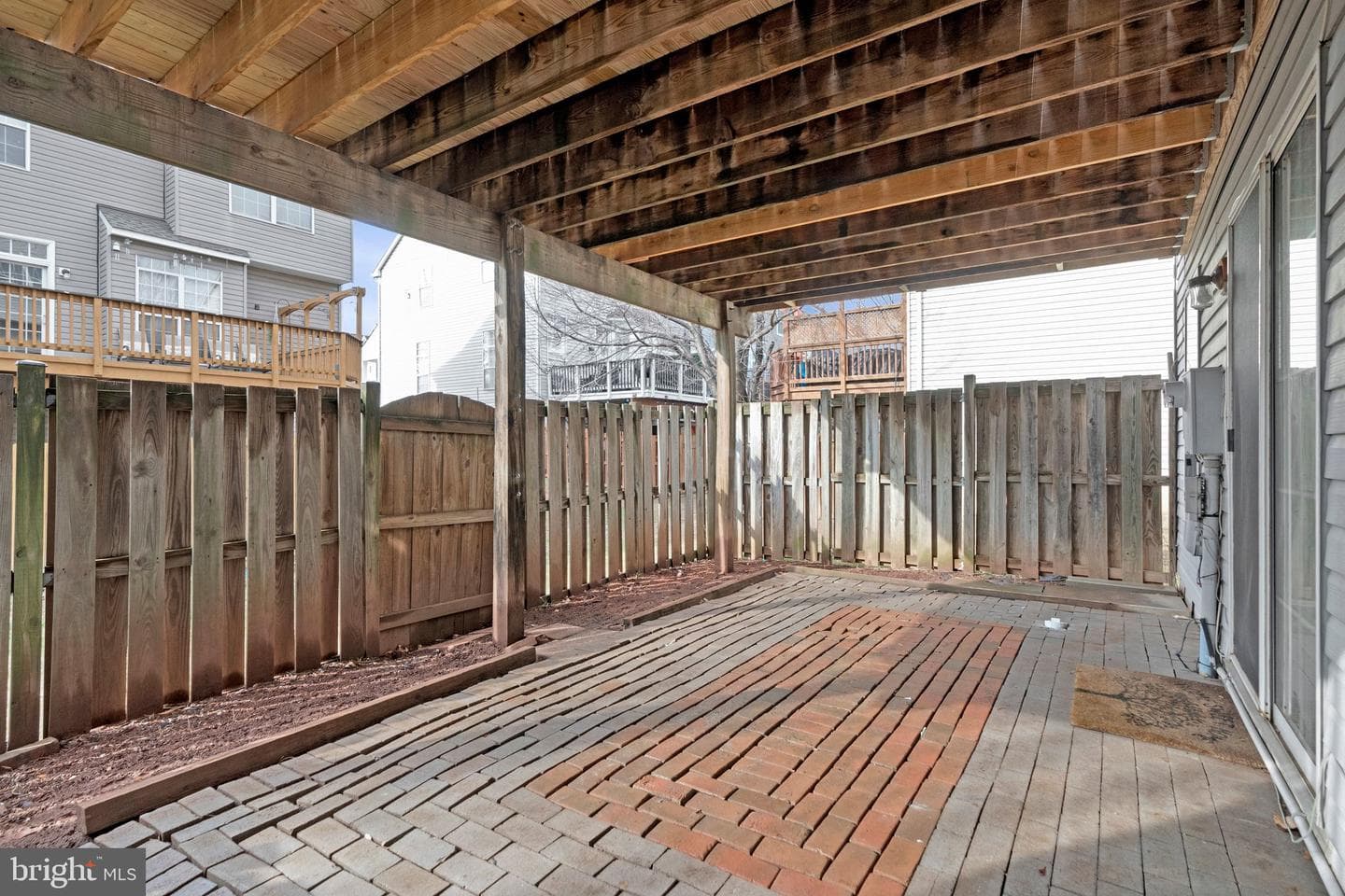 20572 Willoughby Square photo 37
