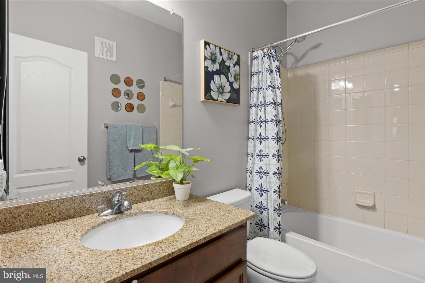 24546 Byrne Meadow Square photo 40