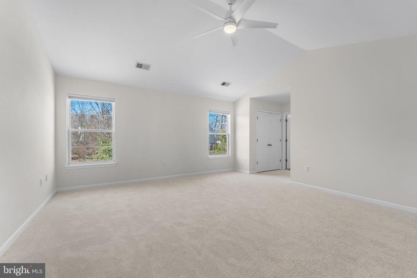 20811 Fenwick Drive photo 34