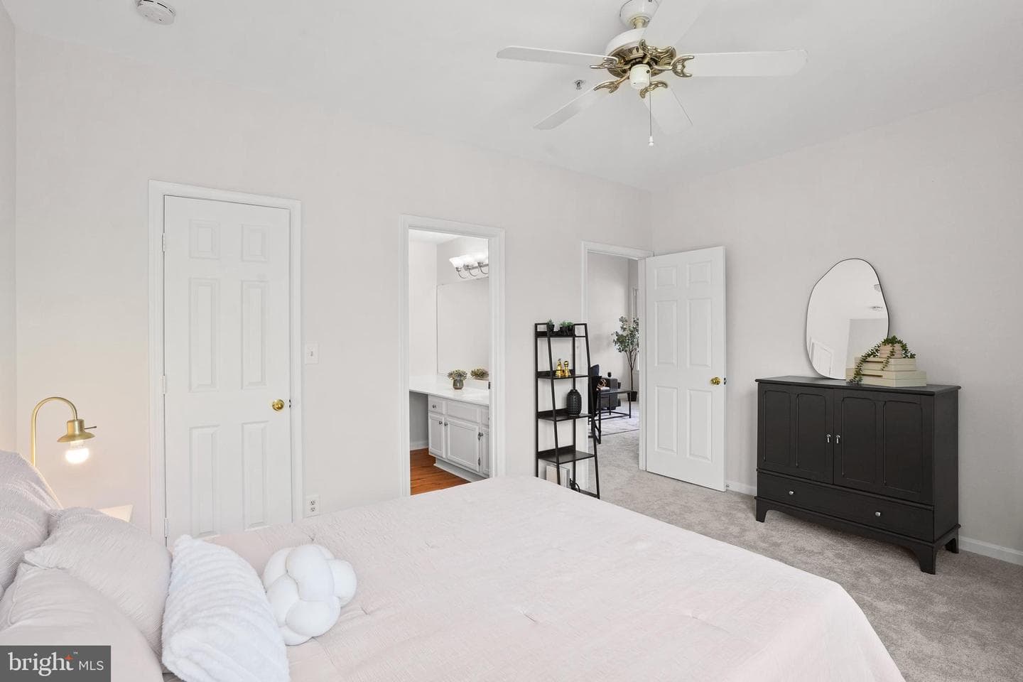 46622 Drysdale Ter # 300 photo 10