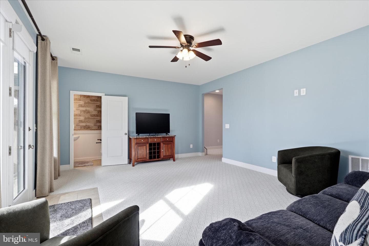 25429 Hartland Orchard Terrace photo 11