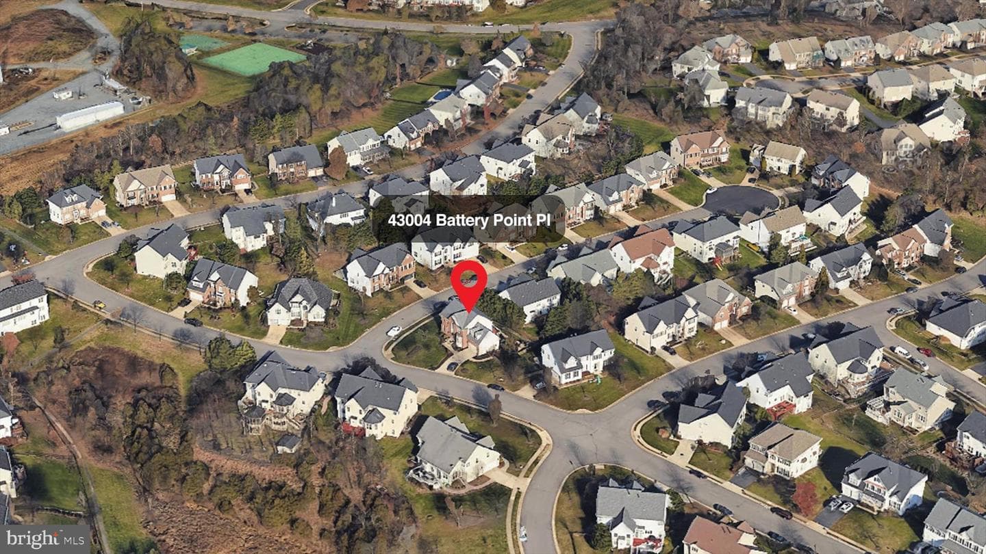 43004 Battery Point Place photo 2