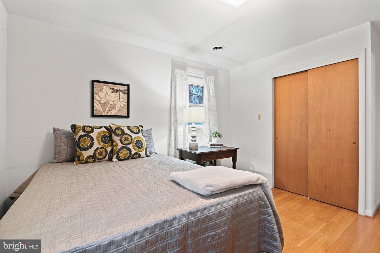 1396 S King Street photo 18